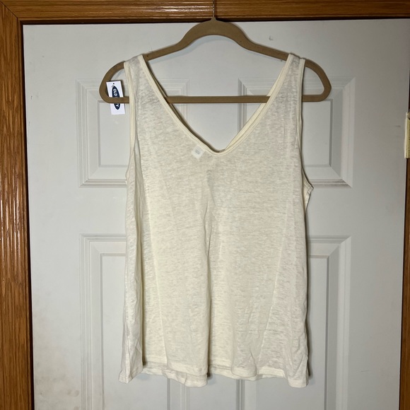 Old Navy Tank Top - Picture 4 of 4